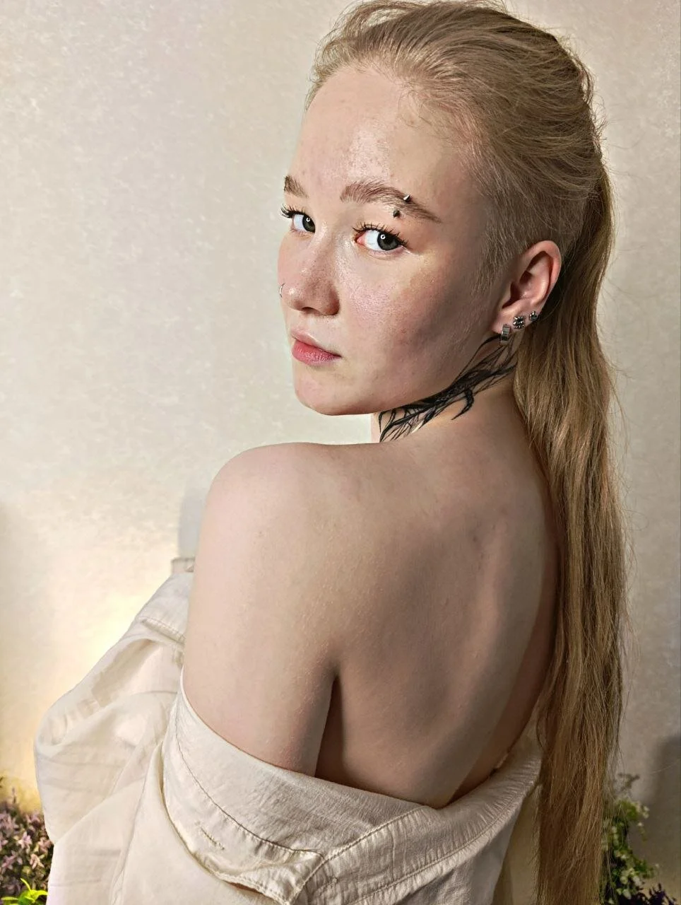 XXX Porn Photo of Nude MaireLanda 19