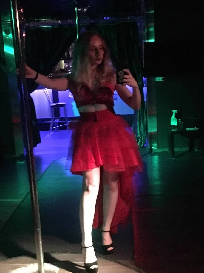 XXX Porn Photo of Nude PollyMichaelson 35
