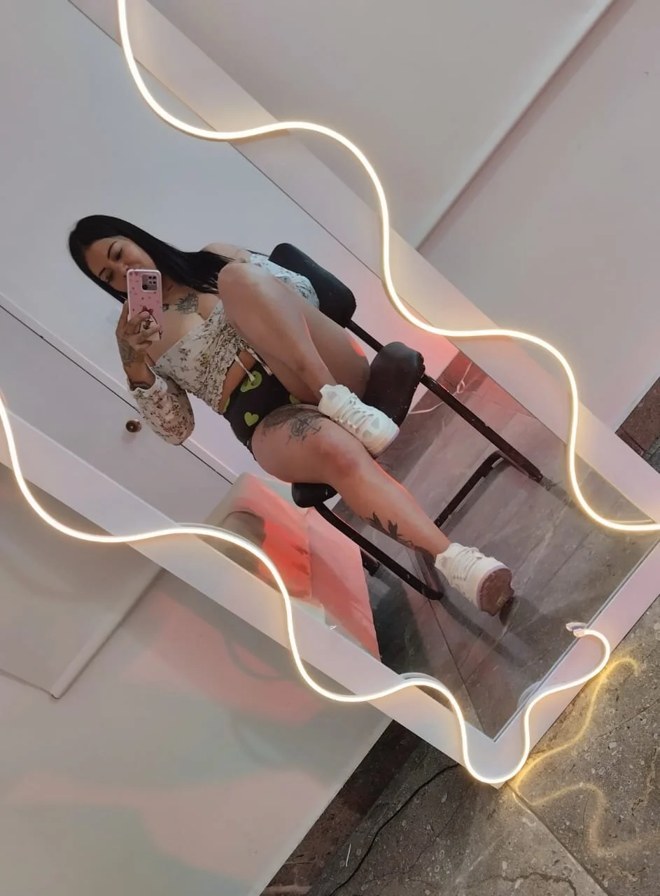 XXX Porn Photo of Nude martinna_tay 45