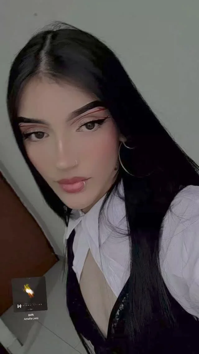 XXX Porn Photo of Nude Ameliewitte_ 5