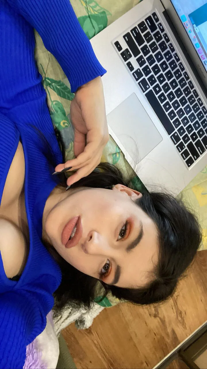 XXX Porn Photo of Nude LorenDi 20