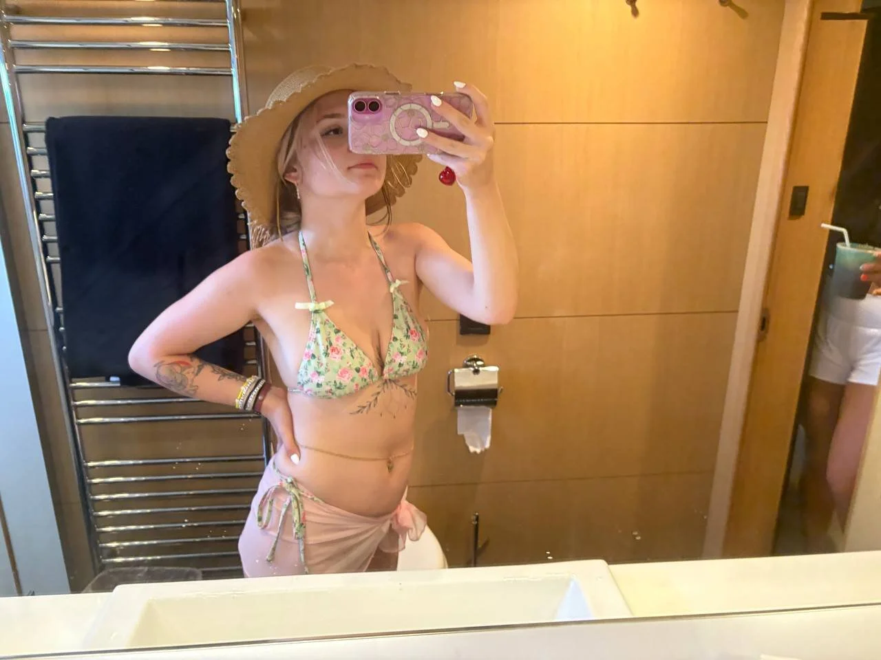XXX Porn Photo of Nude Cutiepiespanks 79