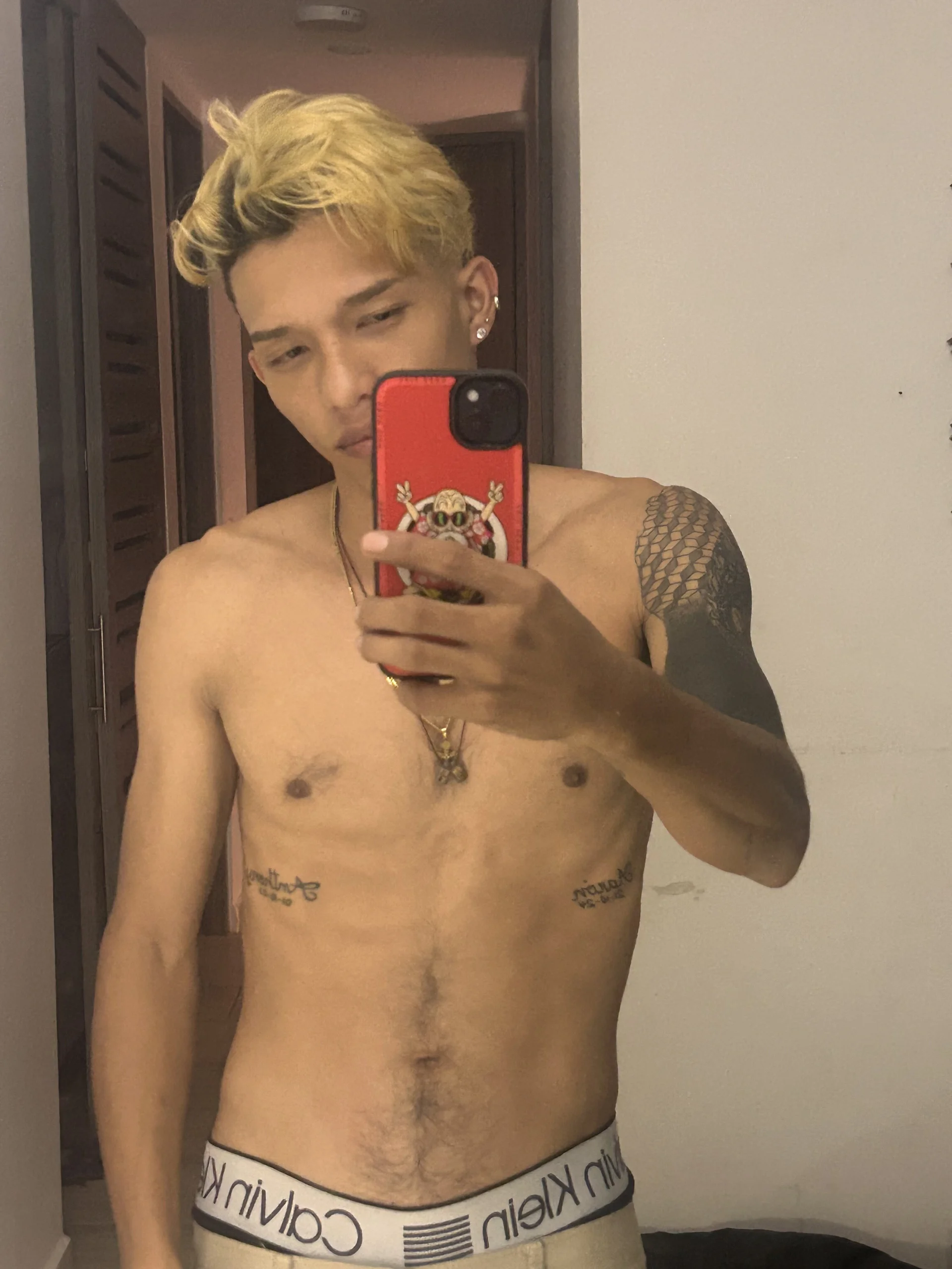 XXX Porn Photo of Nude TommyGun_22 5