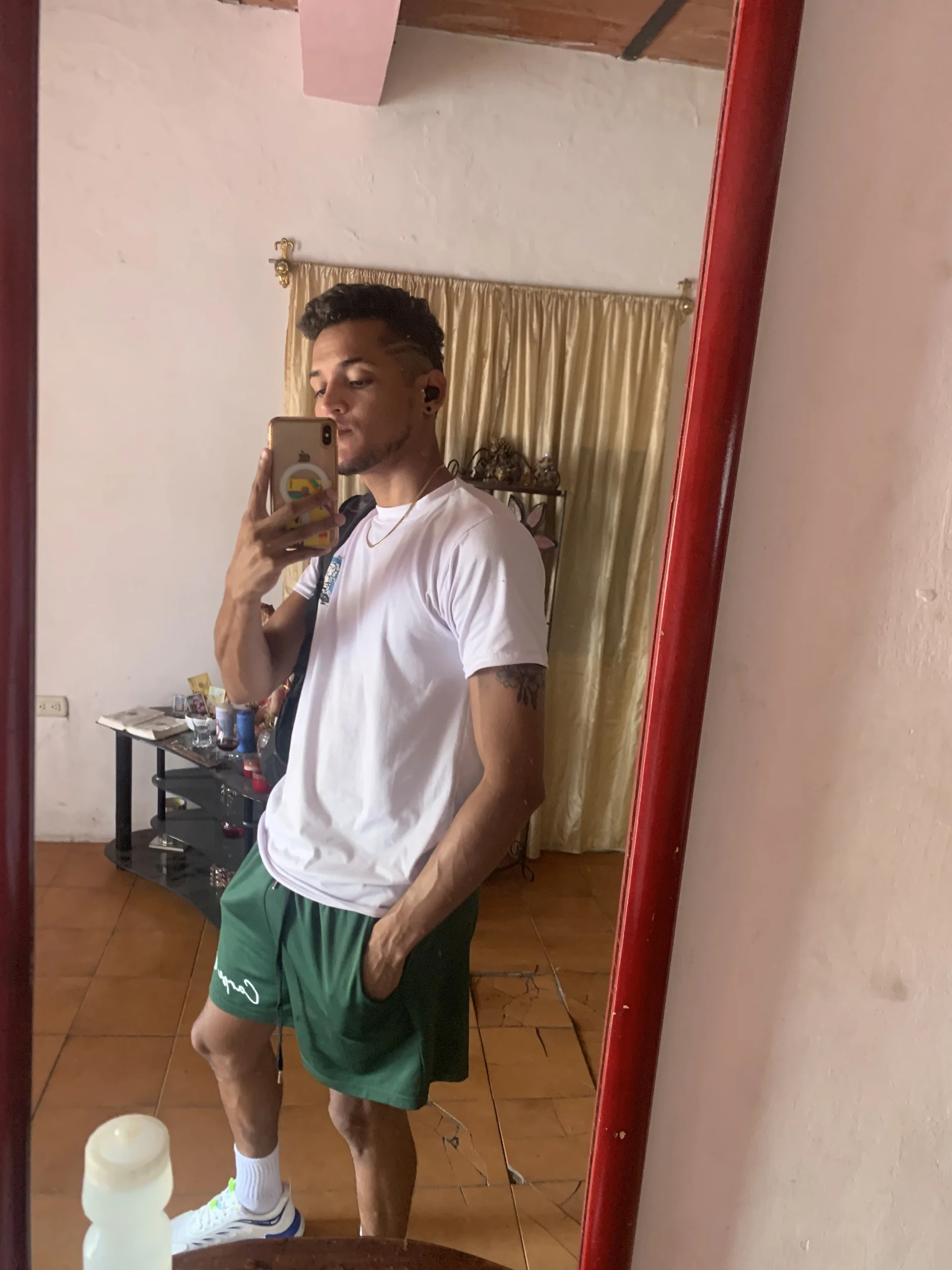 XXX Porn Photo of Nude NeomarErick 8