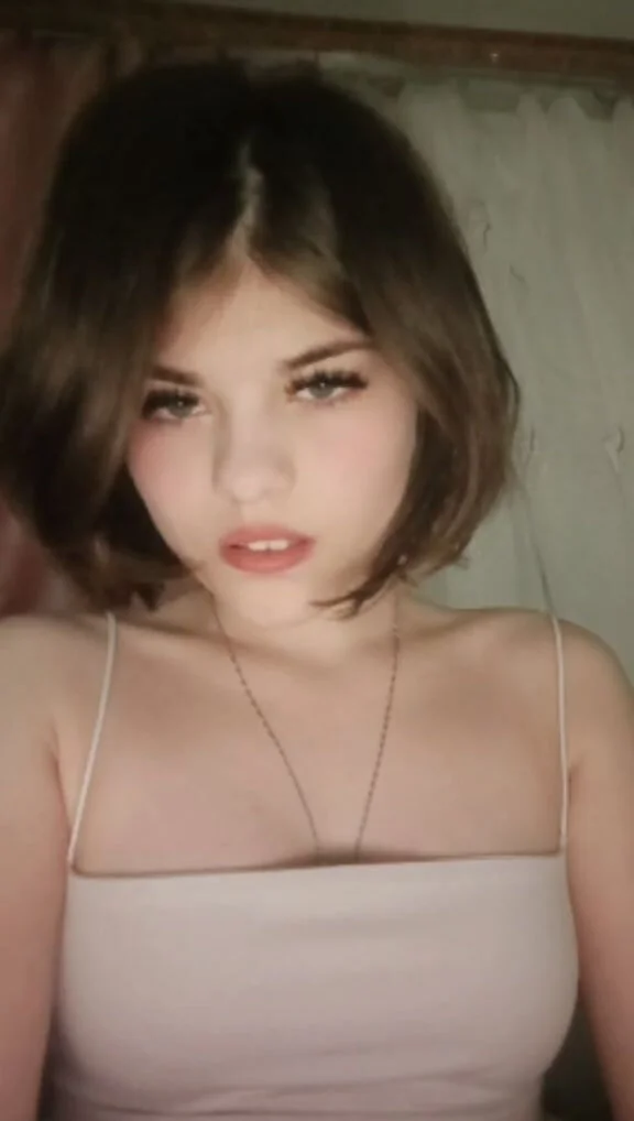 XXX Porn Photo of Nude Mialikesun 2