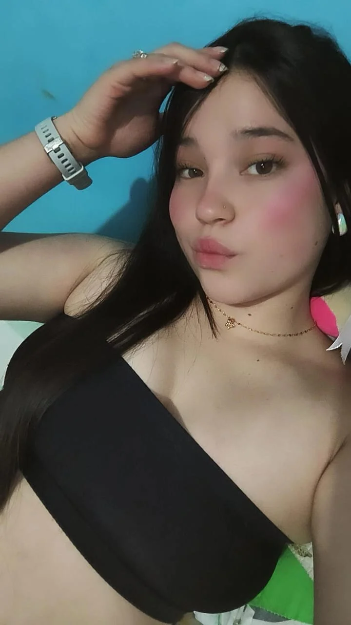 XXX Porn Photo of Nude Julieth_Caandy 1