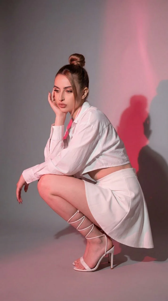 XXX Porn Photo of Nude Honeyhook 2
