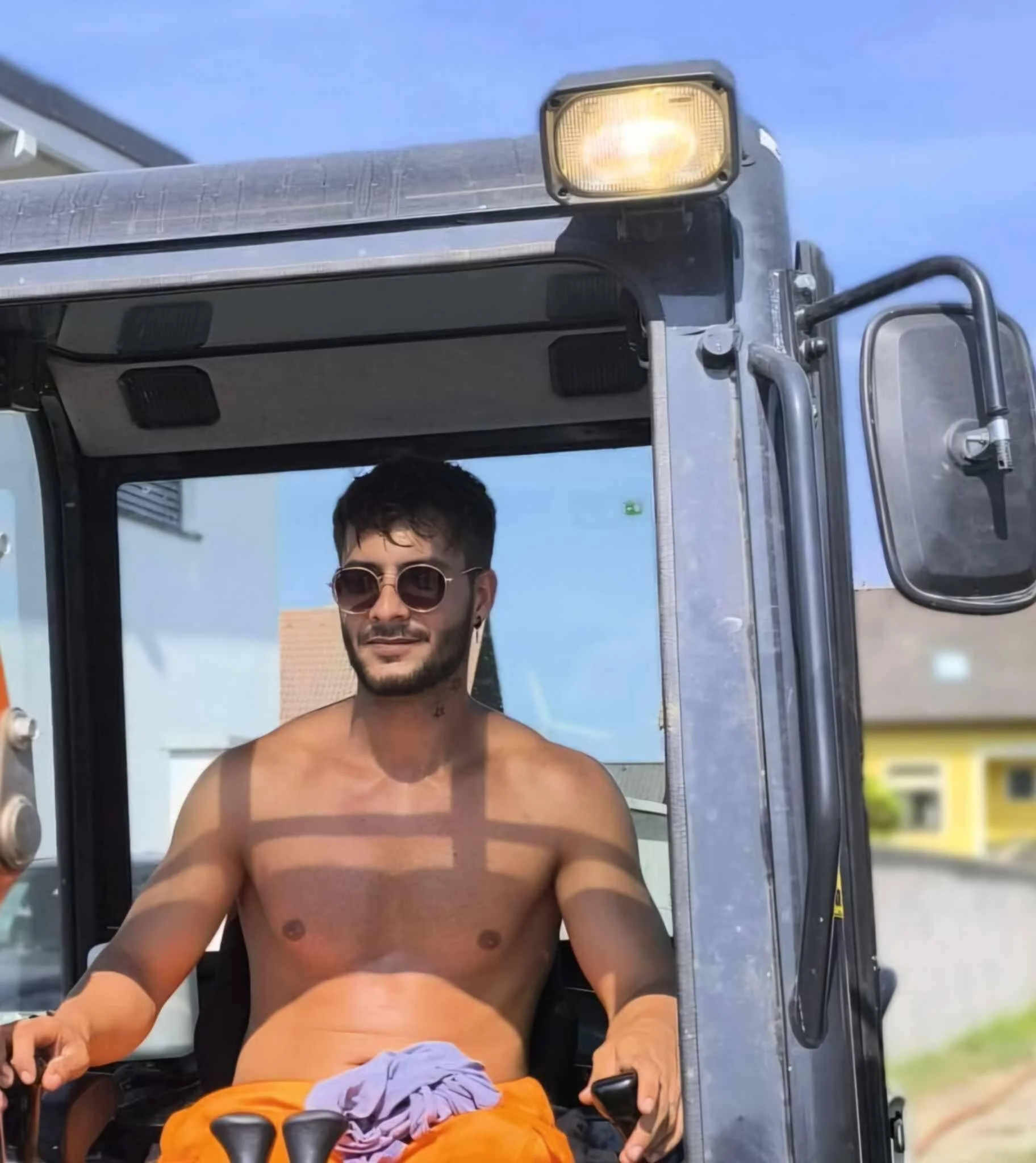 XXX Porn Photo of Nude I_amAlessandro 15