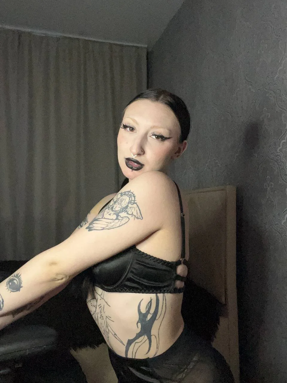 XXX Porn Photo of Nude easter_altt 150