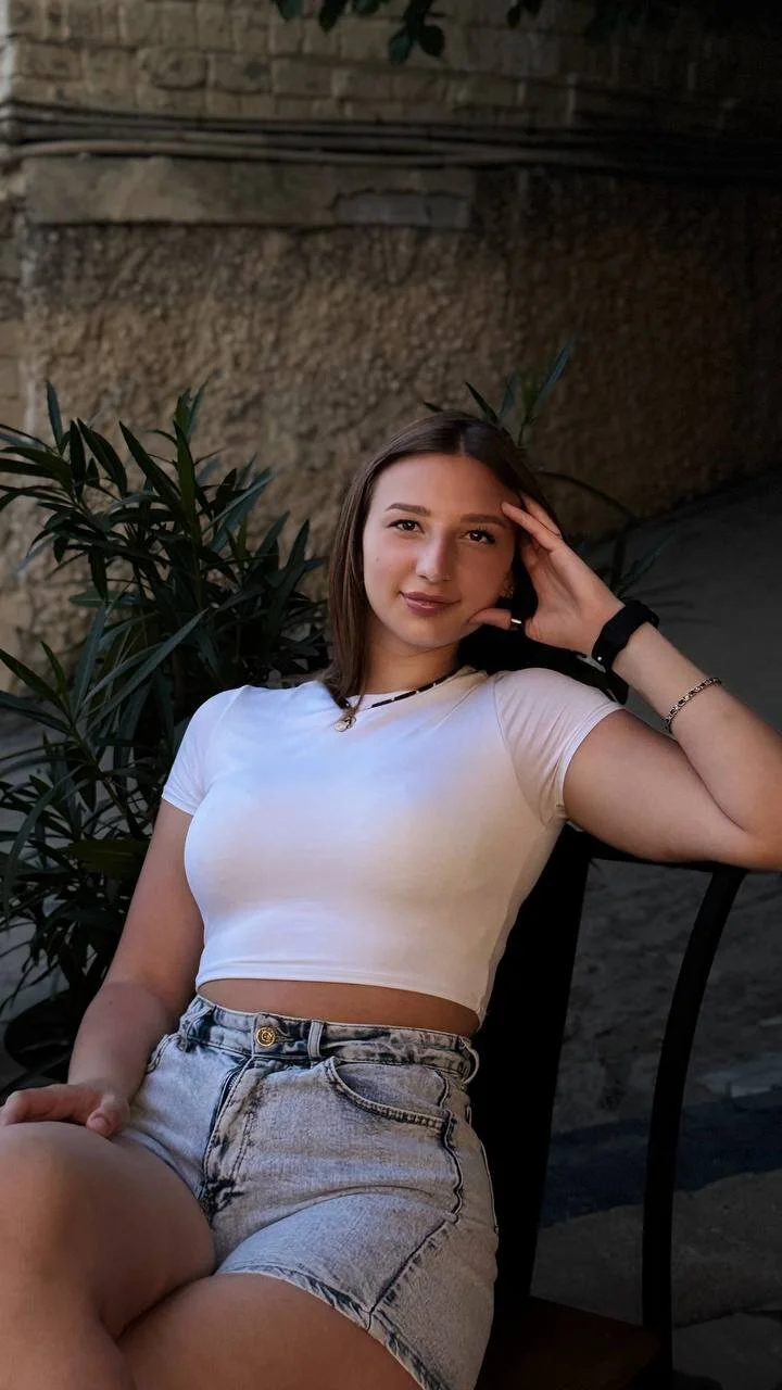 XXX Porn Photo of Nude LioraFox 2