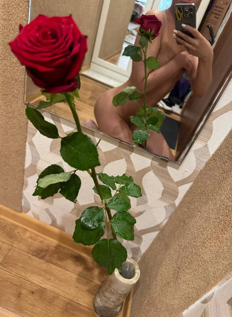 XXX Porn Photo of Nude IVerySexy 3