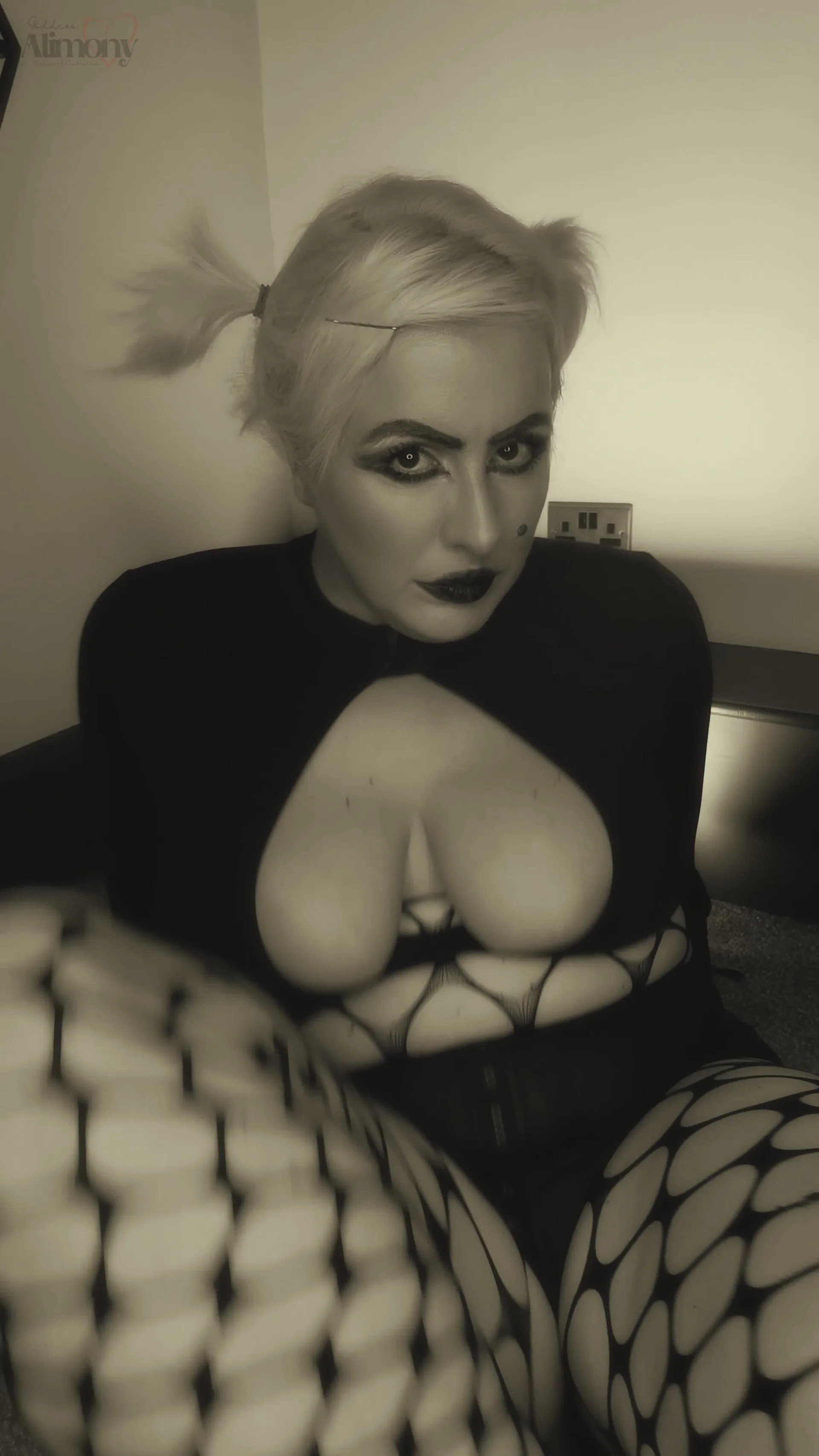 XXX Porn Photo of Nude GoddessAlimony 1497