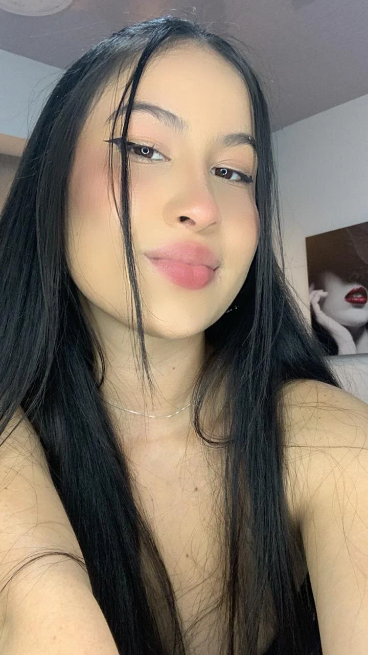 XXX Porn Photo of Nude Madeline_Dreams 6