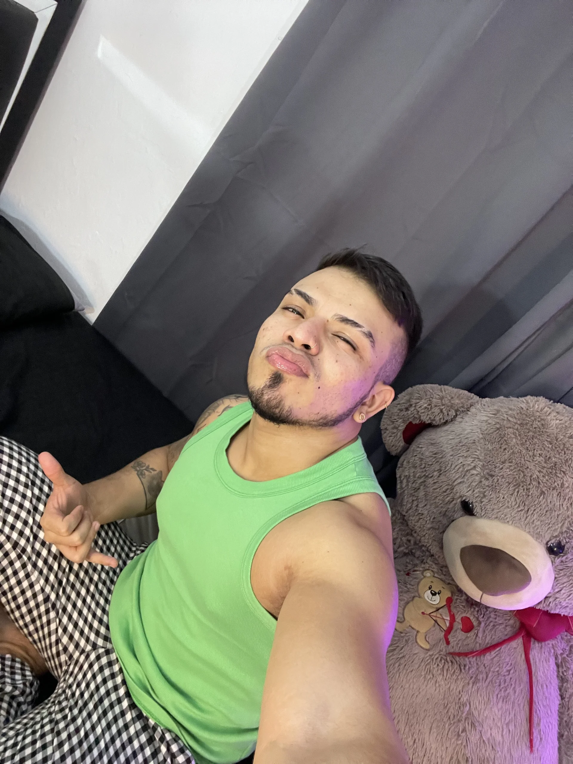 XXX Porn Photo of Nude Naughty_Charly 256