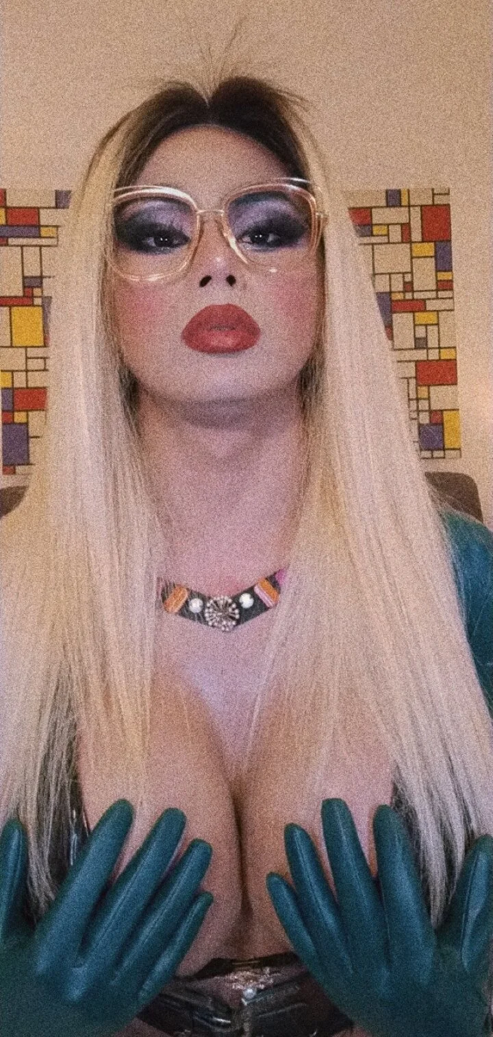 XXX Porn Photo of Nude DominatrixMistressSilva 9