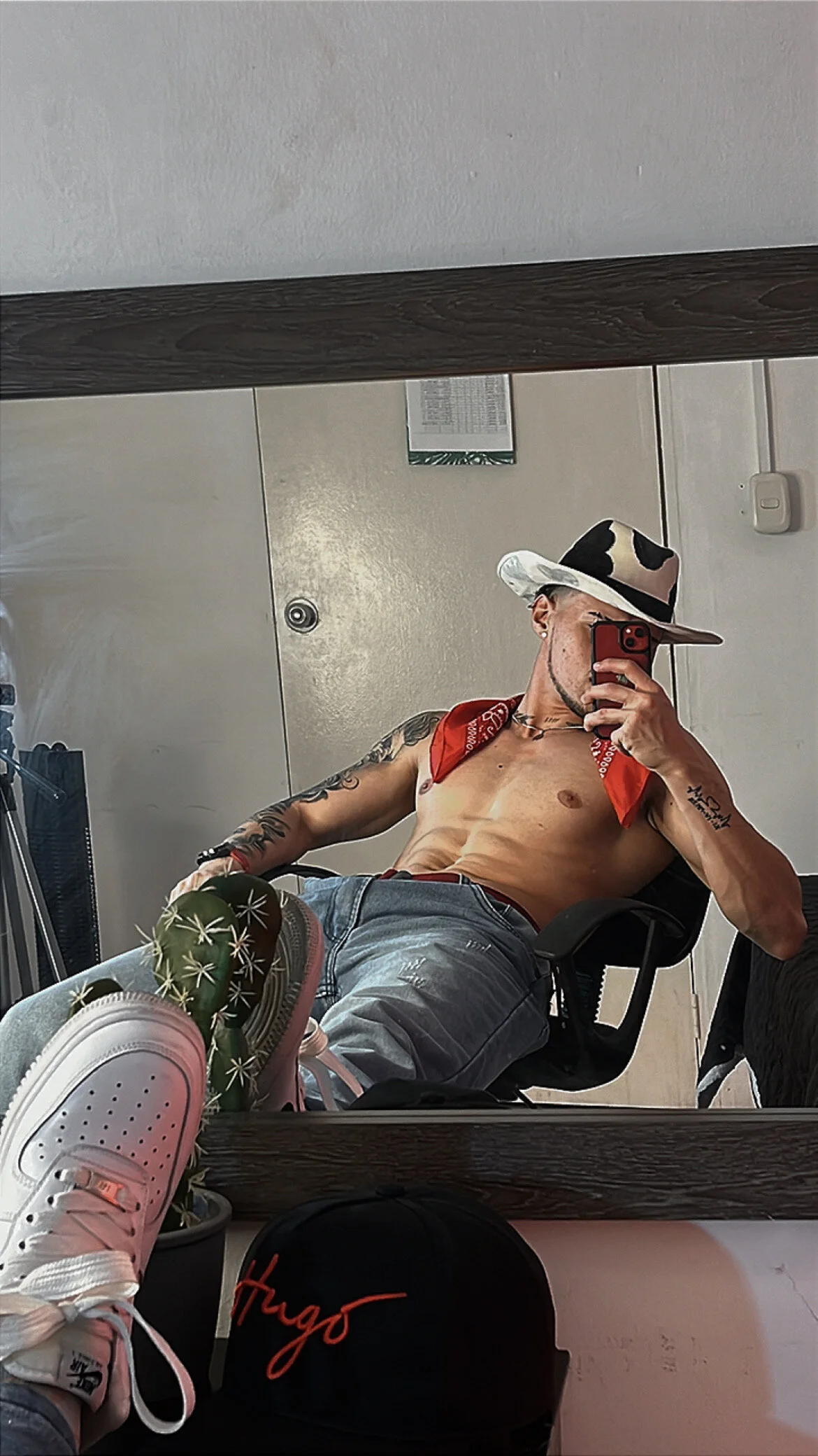 XXX Porn Photo of Nude COLINS_AUSTIN 6