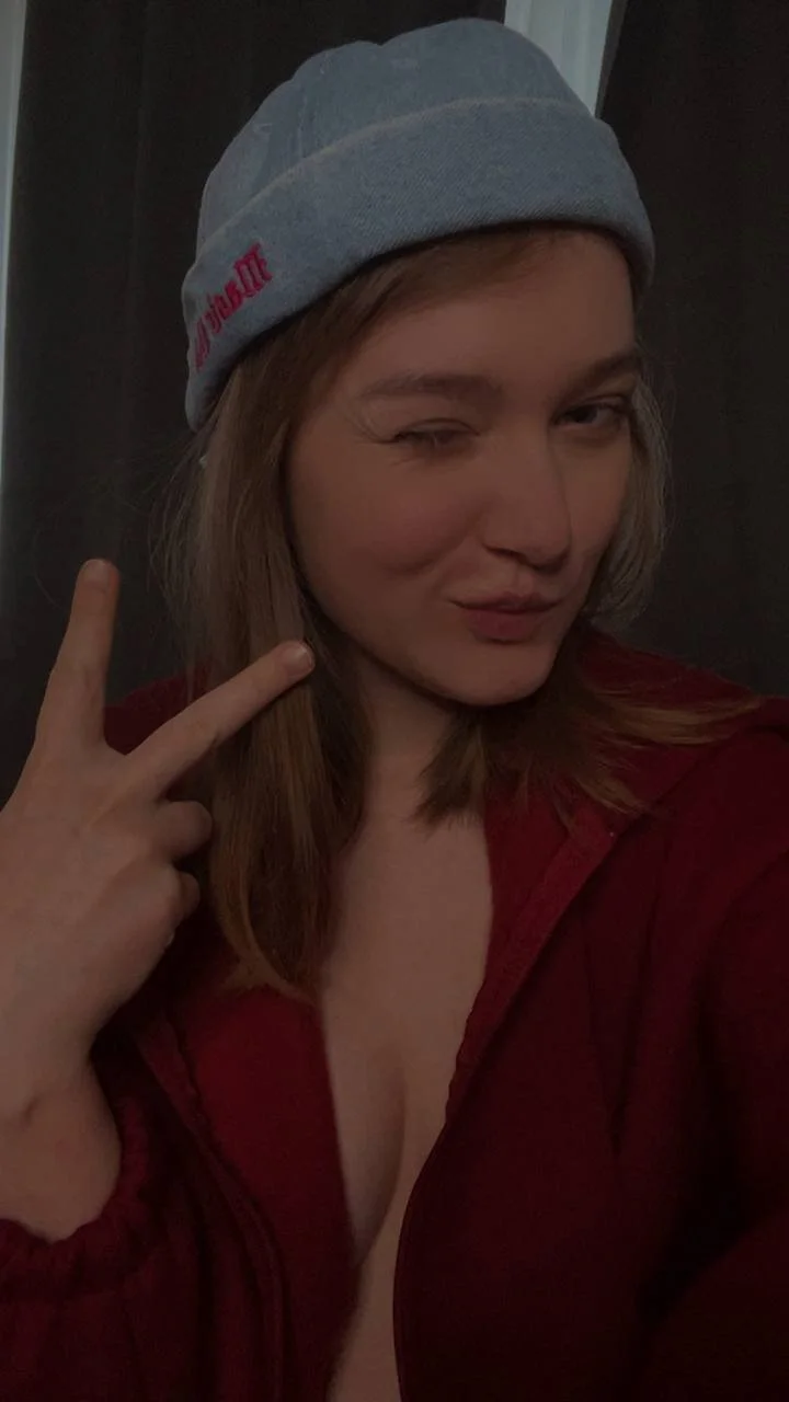 XXX Porn Photo of Nude Mirrrra1 22