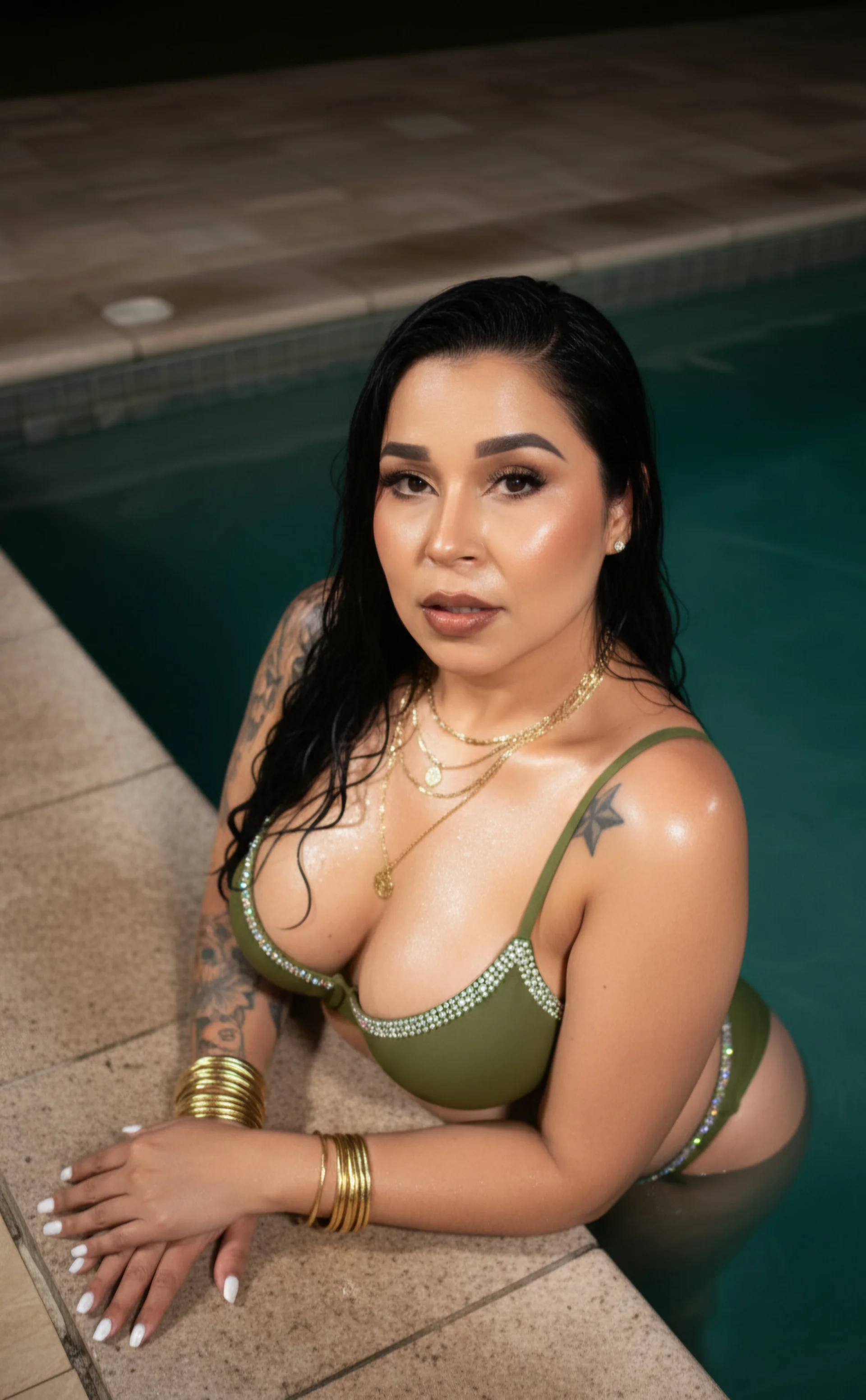 XXX Porn Photo of Nude Natural_BIGASS_Nina 5