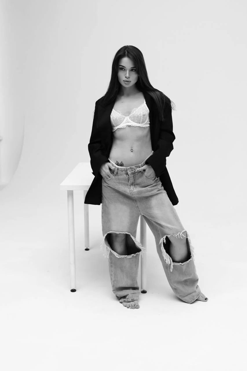 XXX Porn Photo of Nude ValerieBarno 1