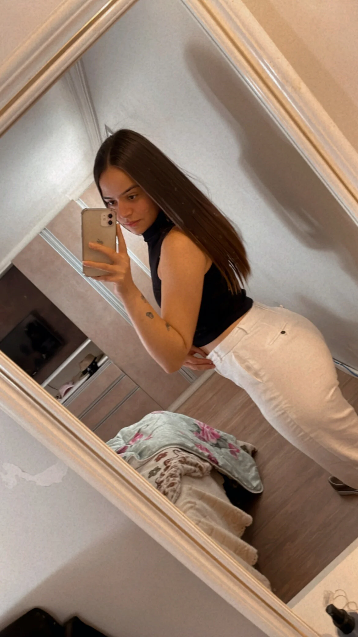 XXX Porn Photo of Nude rebeccaareys 2