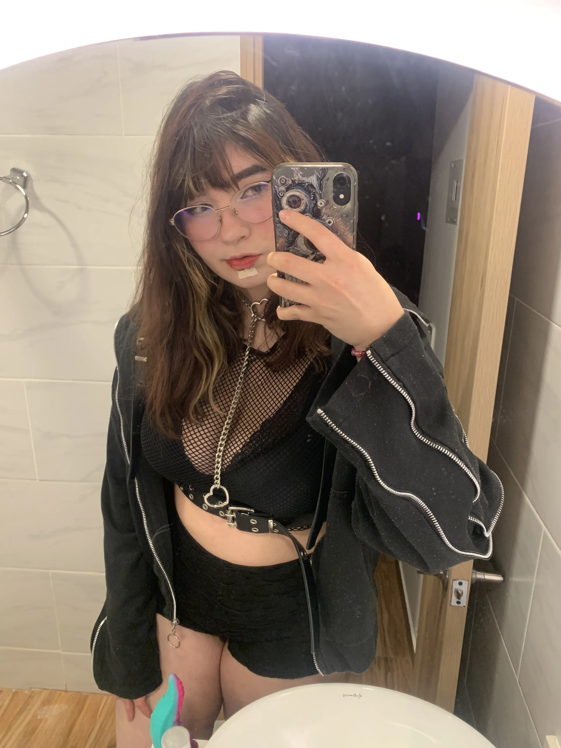 XXX Porn Photo of Nude QueenOfBeherits 8
