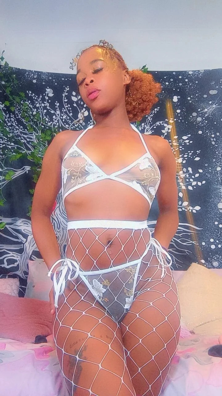 XXX Porn Photo of Nude FRUITOFEDEN01 25