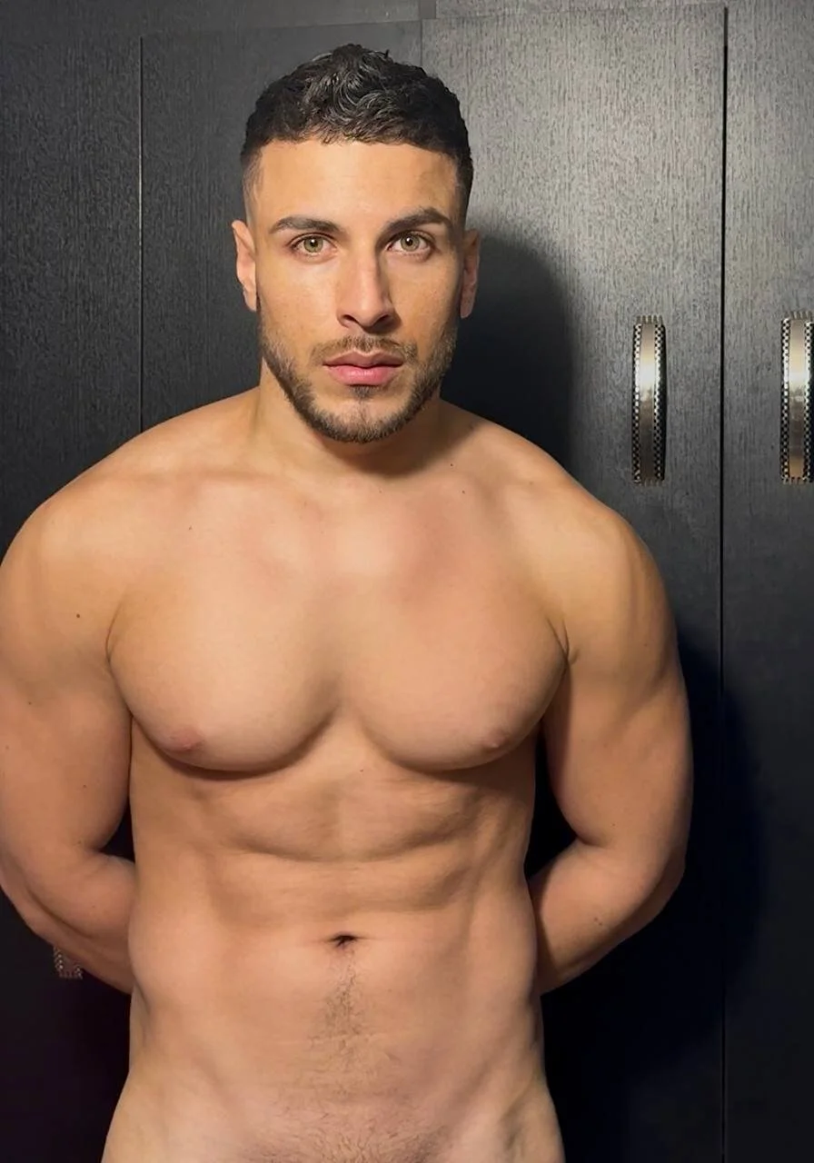 XXX Porn Photo of Nude bayronfit 113