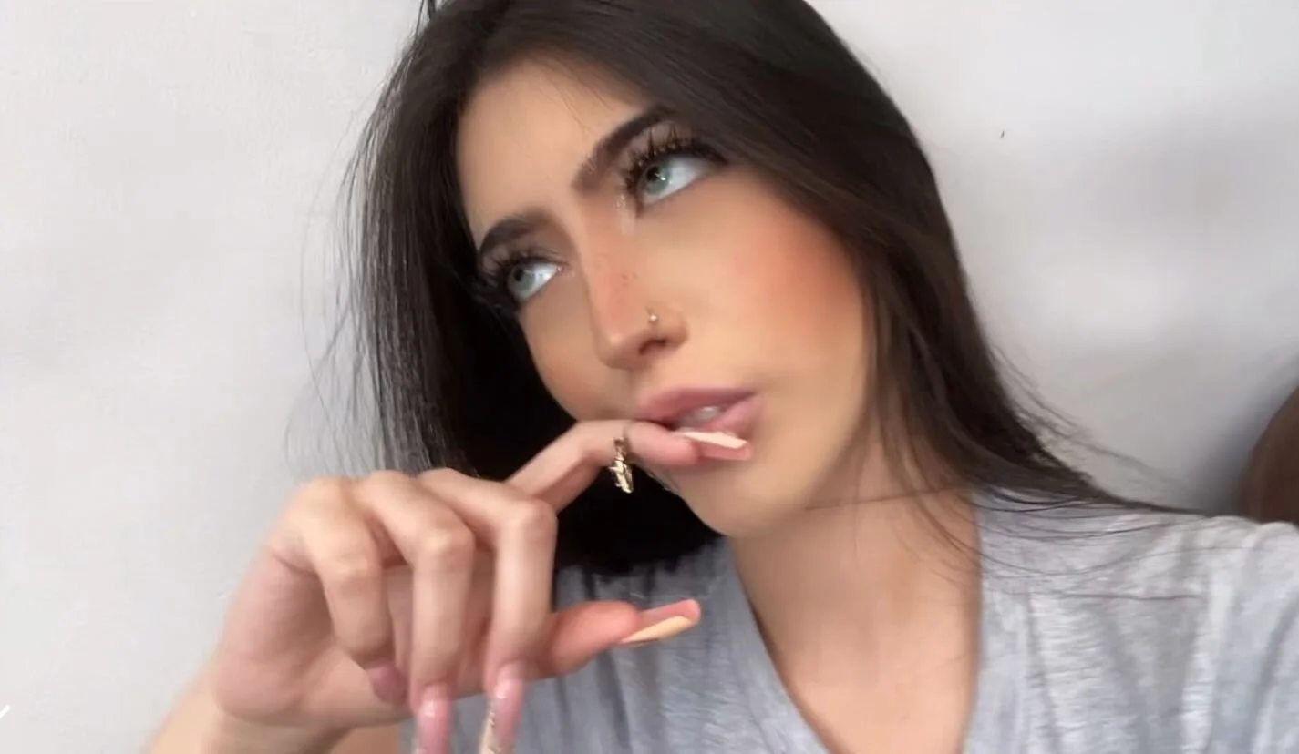 XXX Porn Photo of Nude Ambar_Bull 4