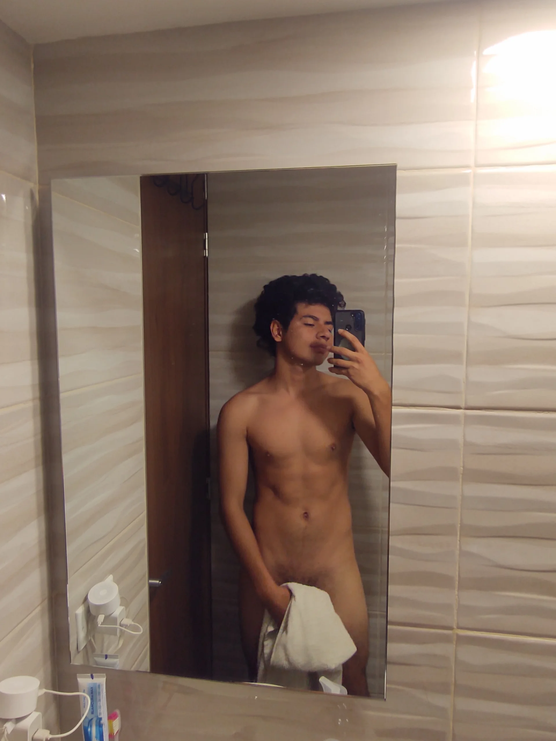 XXX Porn Photo of Nude _juan_T 1