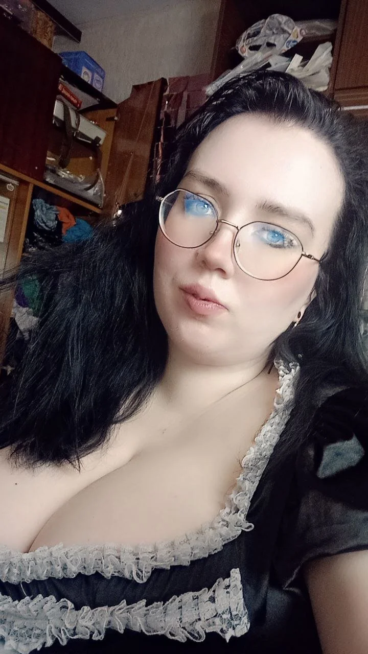 XXX Porn Photo of Nude LeonaHarrison 9