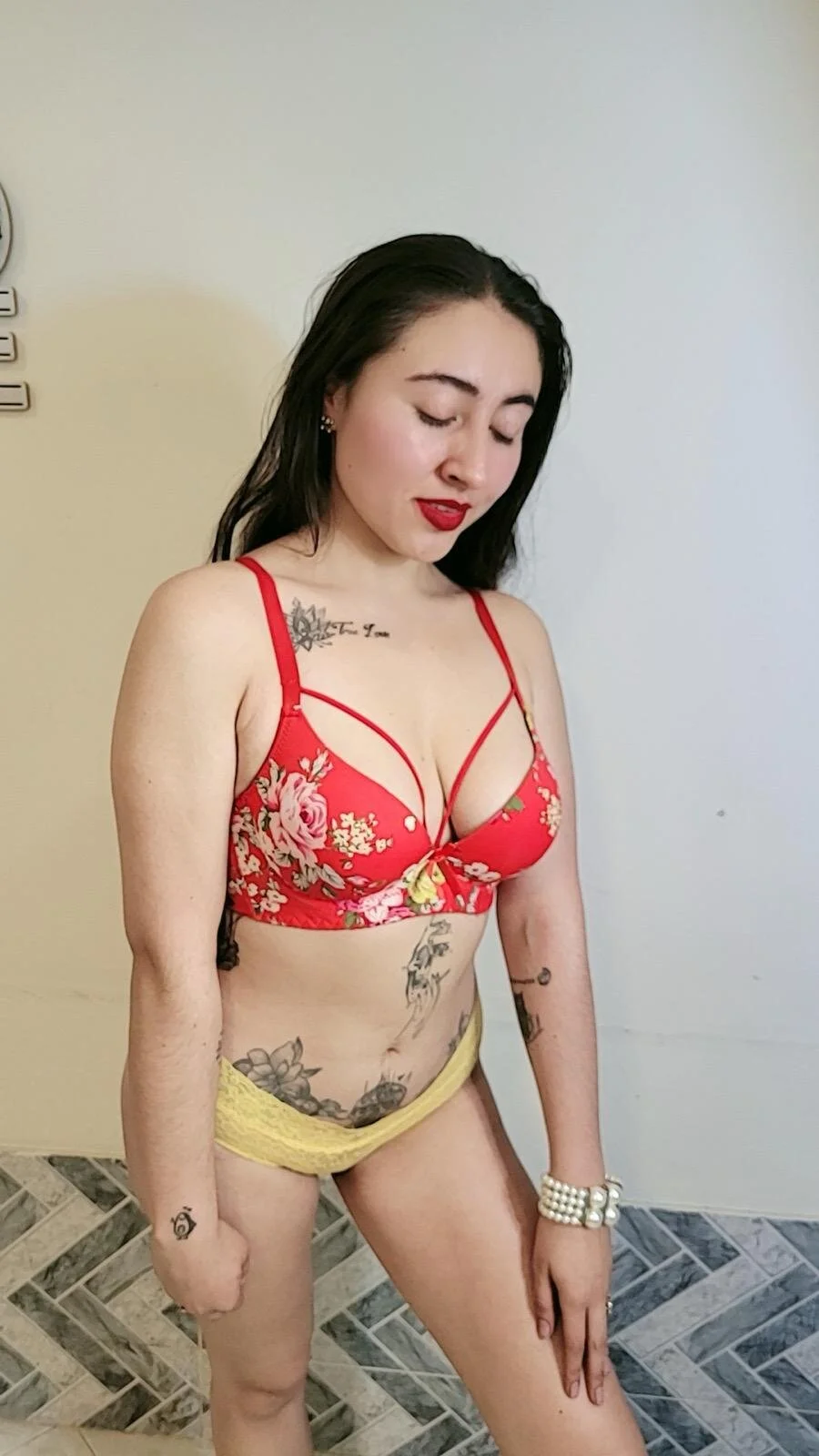 XXX Porn Photo of Nude _Sarah-Office1 2