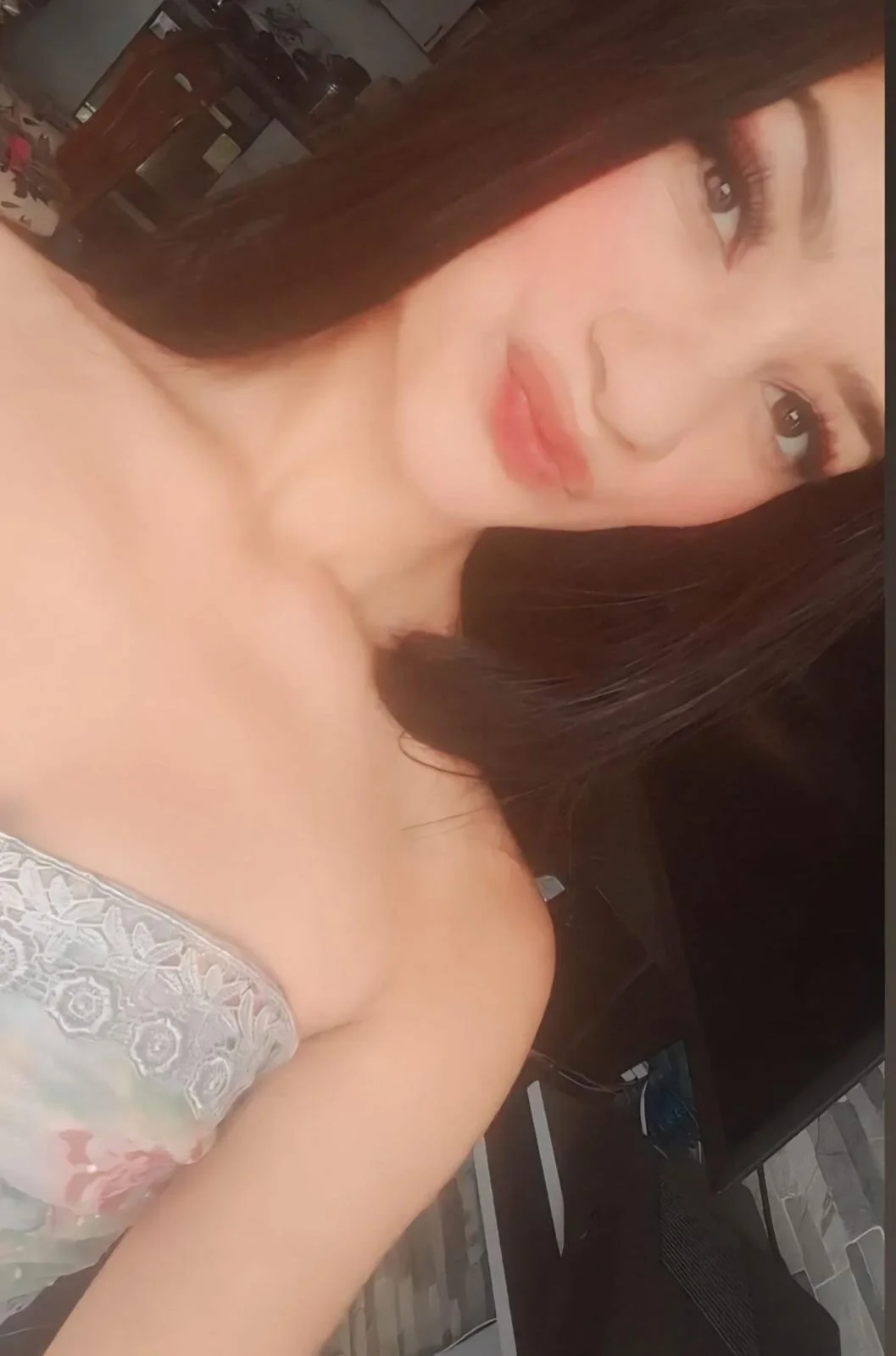 XXX Porn Photo of Nude Laurita_b 3
