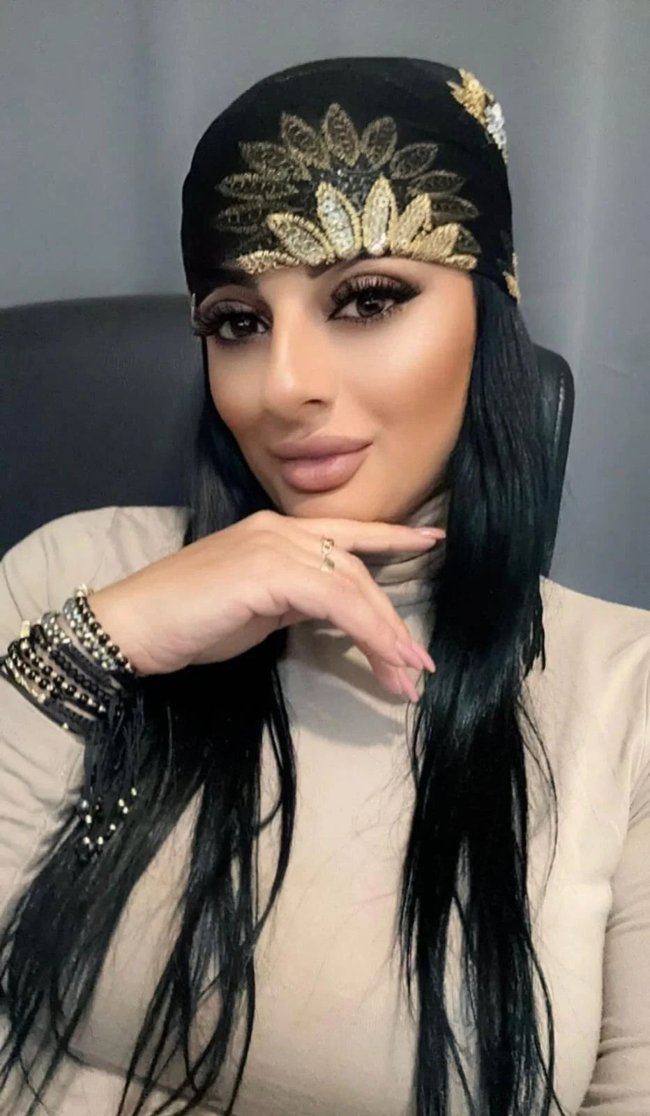 XXX Porn Photo of Nude VixenSelena 8