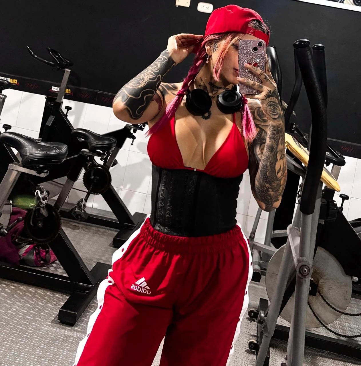 XXX Porn Photo of Nude Megan_Robertss 40