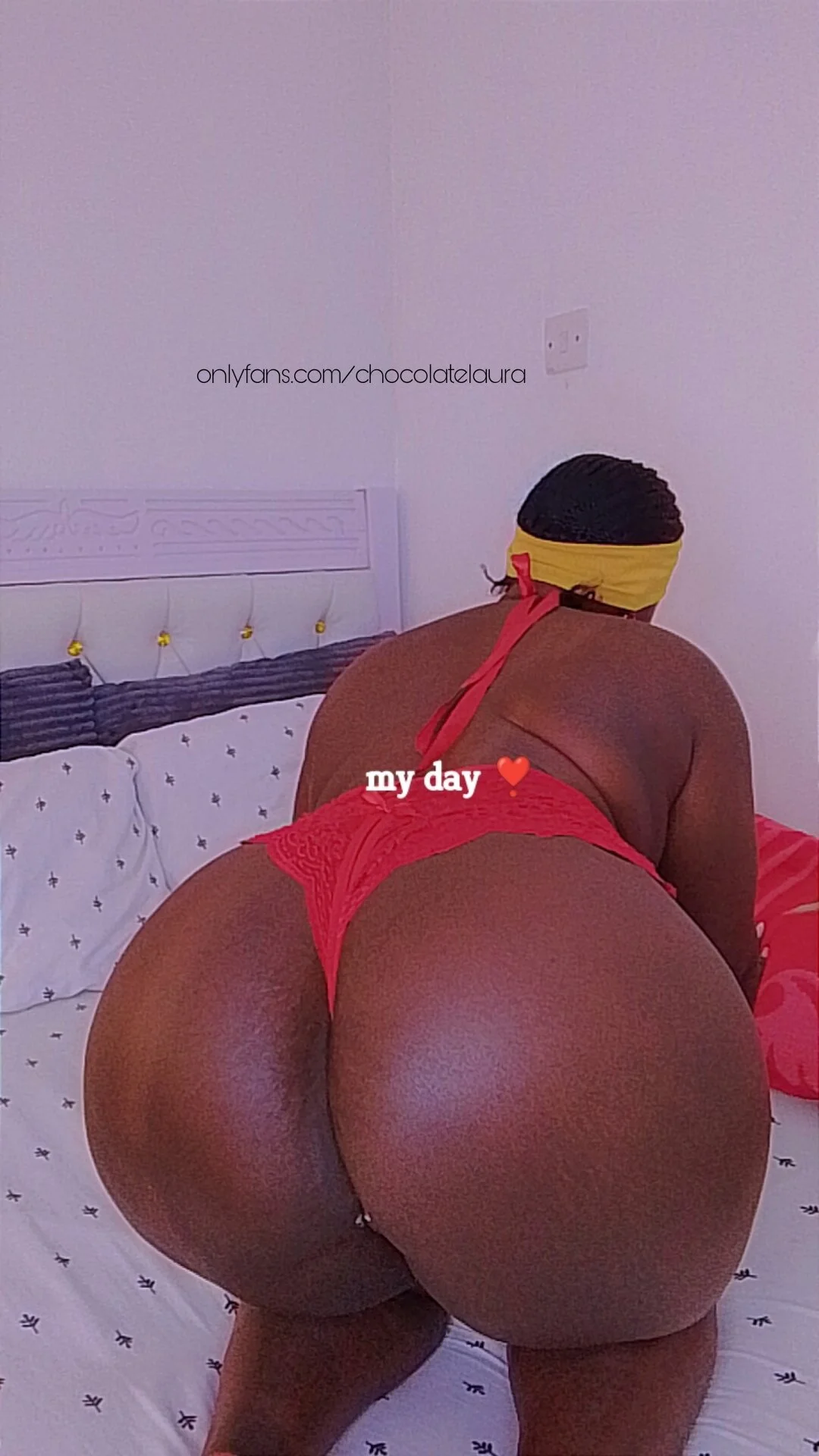 XXX Porn Photo of Nude Laurachocolate 2