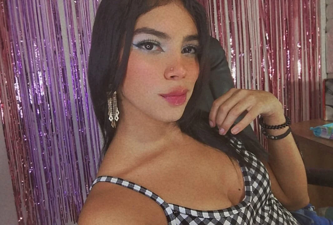 XXX Porn Photo of Nude Alahia_Rodriguez 62