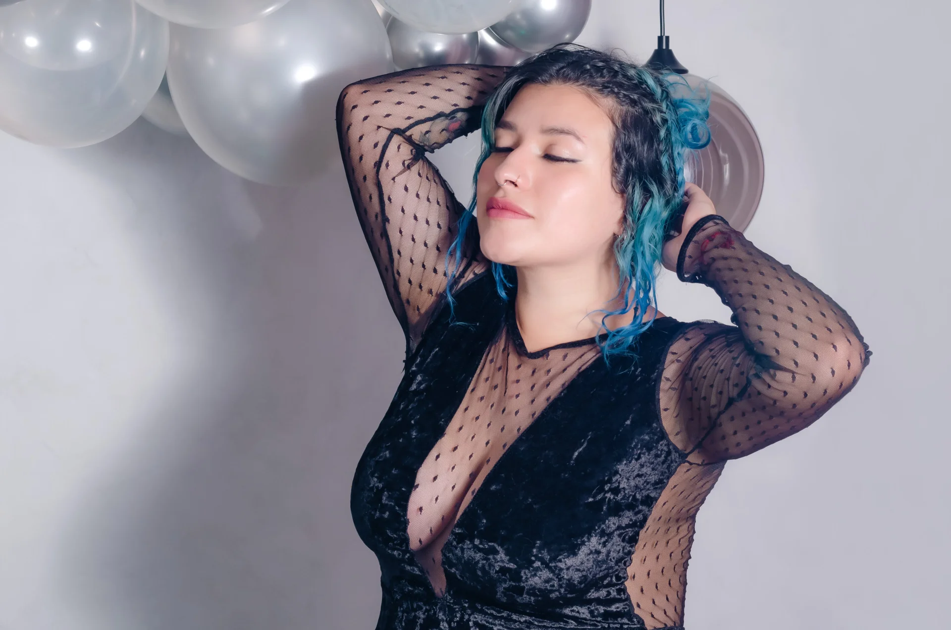 XXX Porn Photo of Nude alix_bay 1