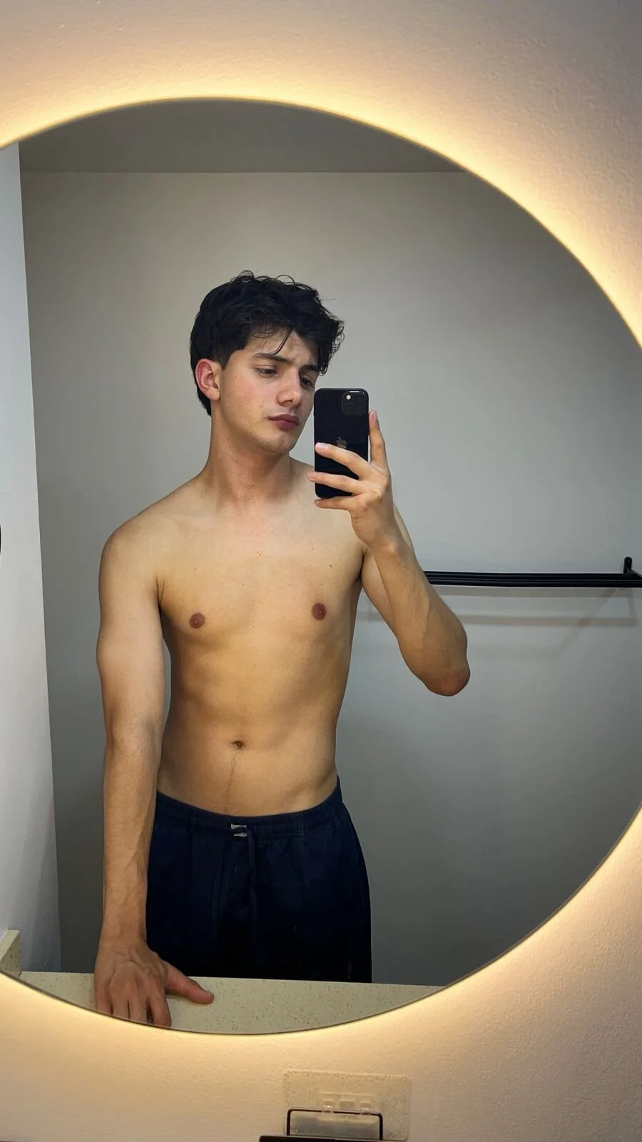 XXX Porn Photo of Nude kyron__jobs 13