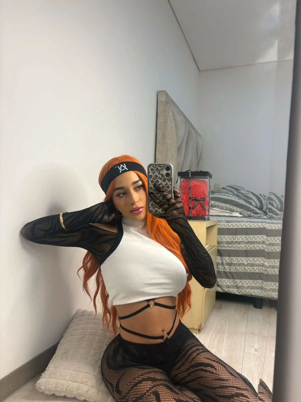 XXX Porn Photo of Nude ly_mor_ 21