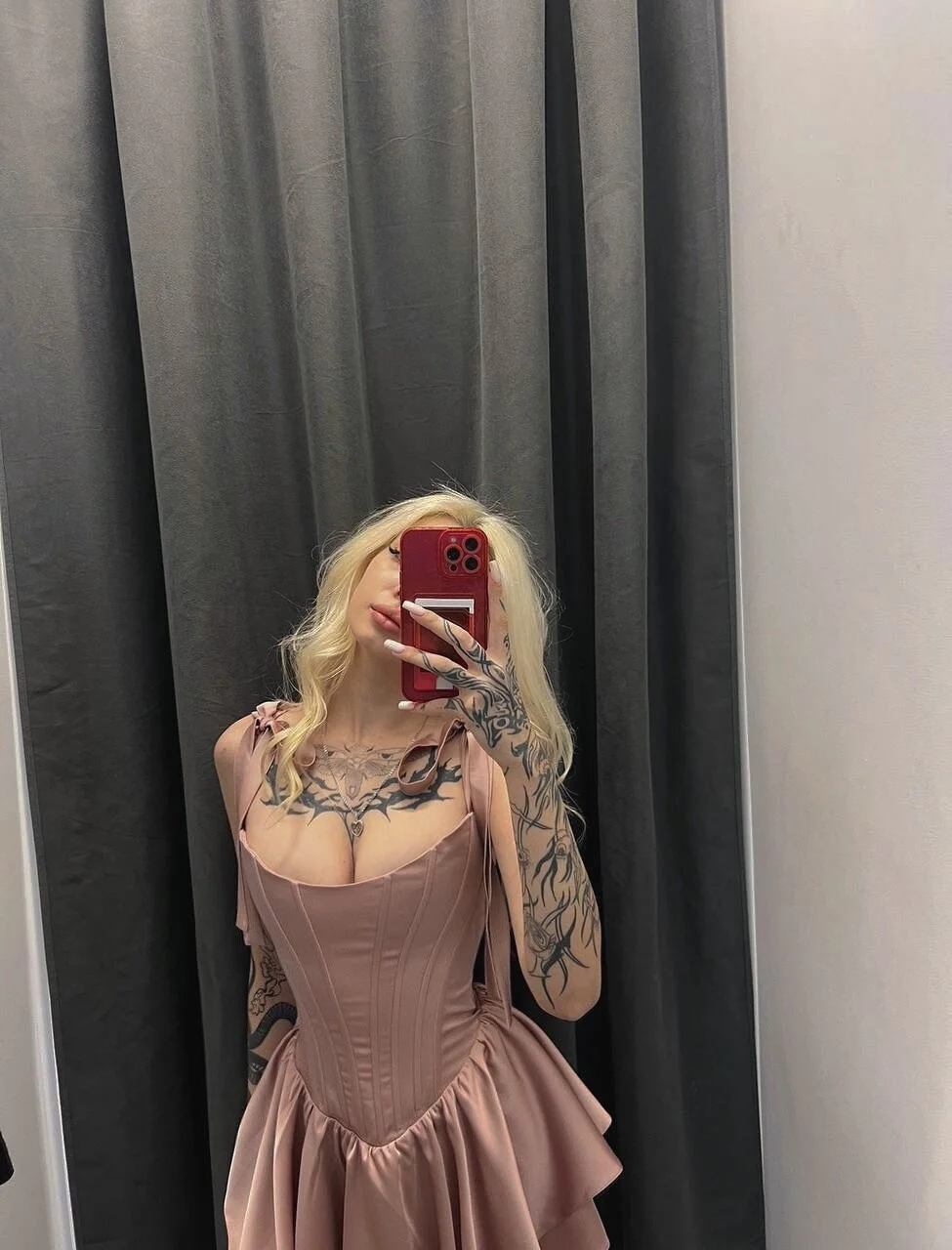 XXX Porn Photo of Nude MiuMiuSasha 4