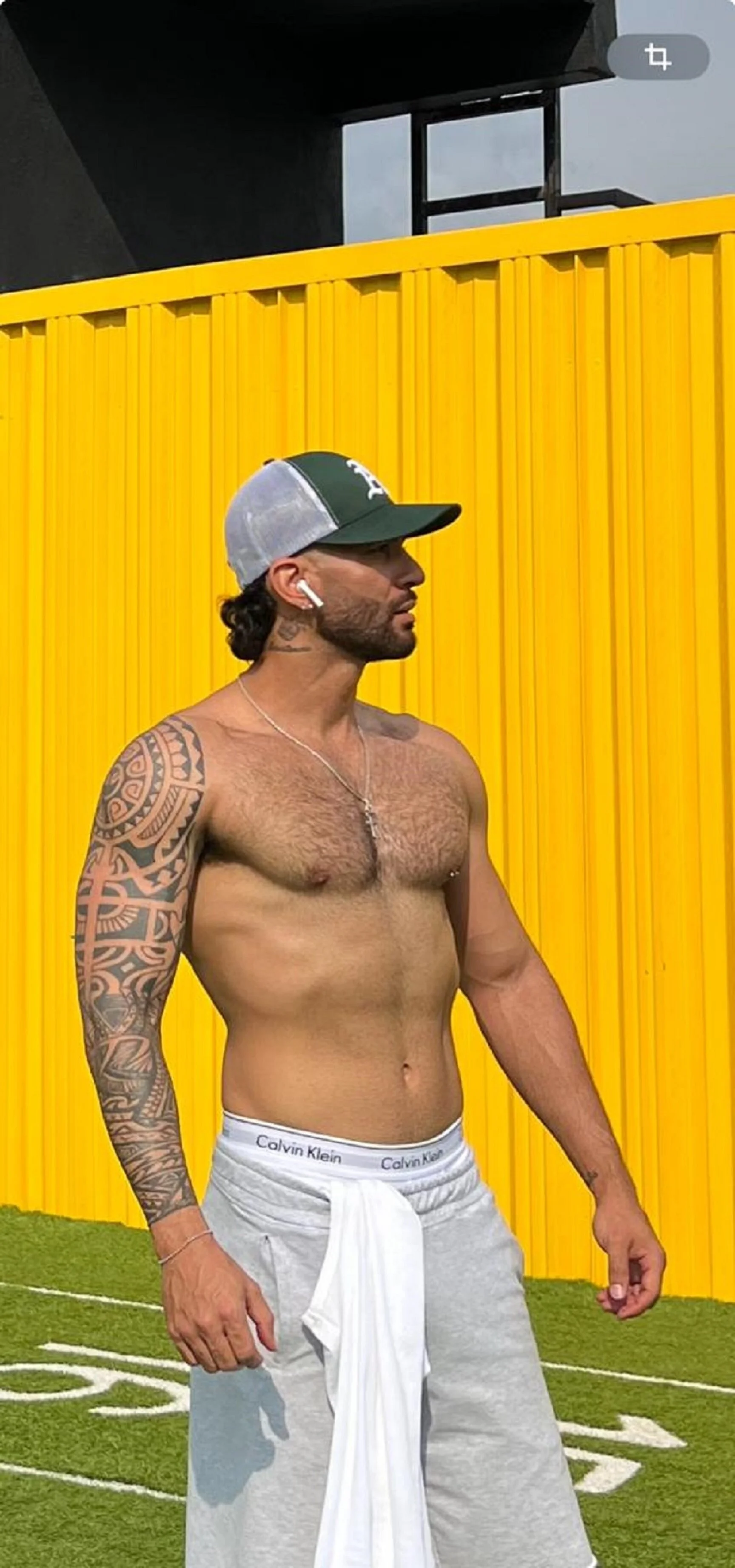 XXX Porn Photo of Nude yorbymaxx 1