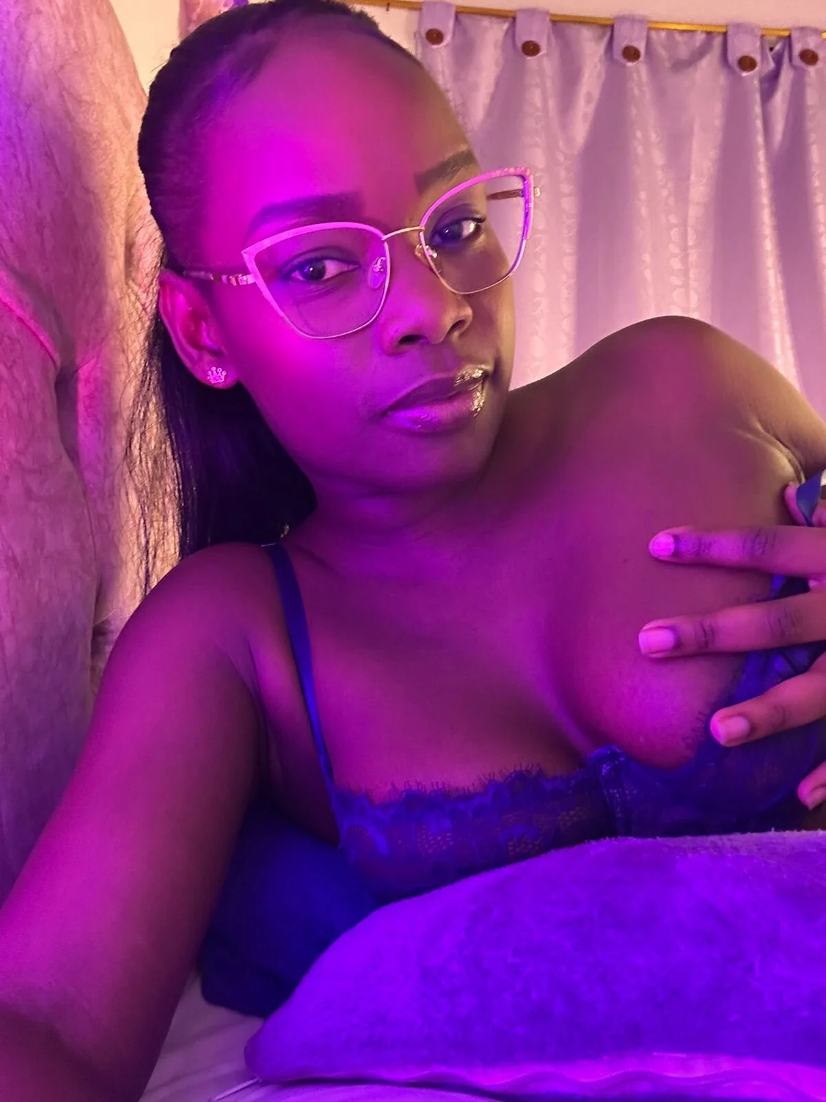 XXX Porn Photo of Nude kendra_smiitch 6