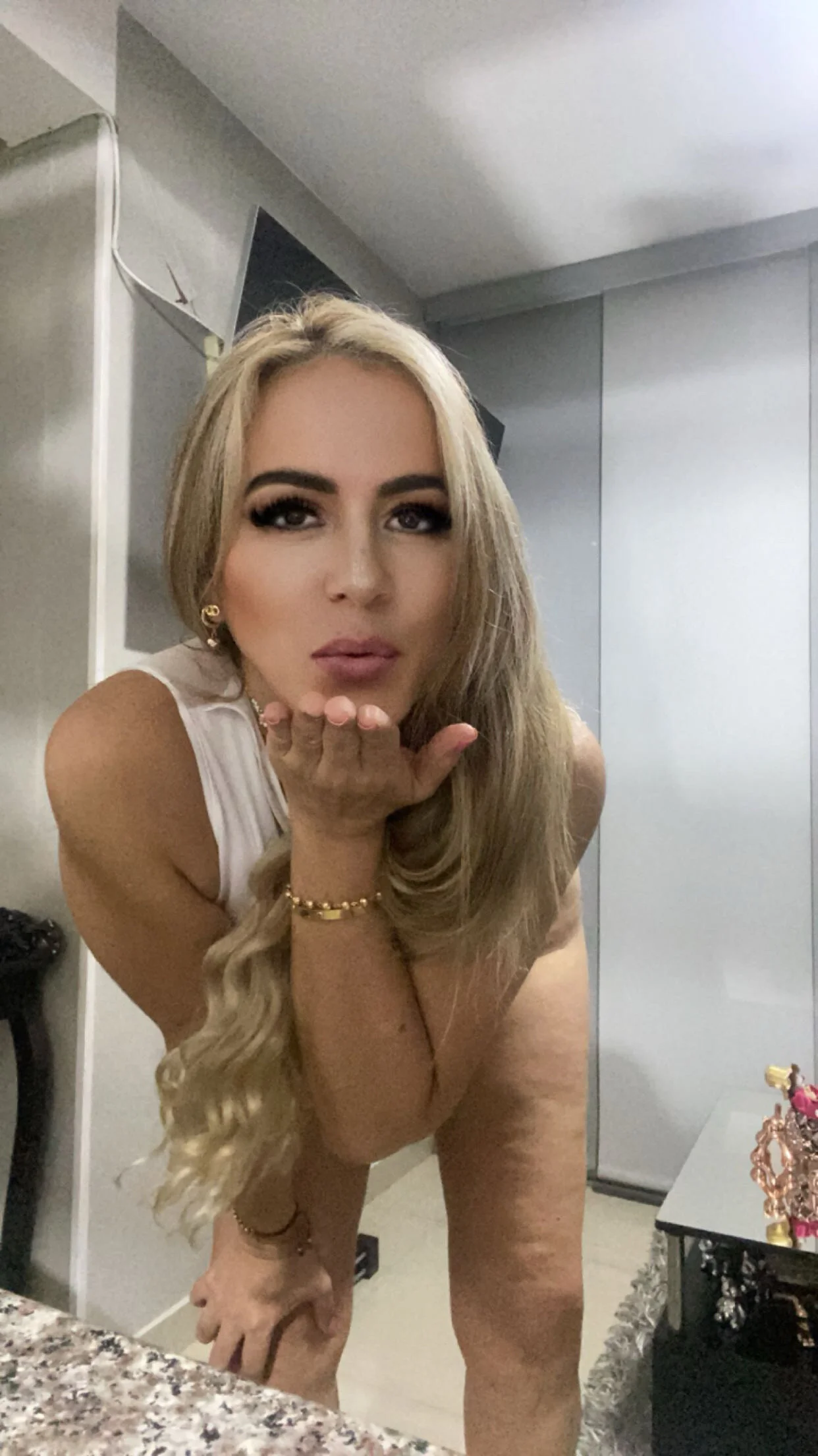 XXX Porn Photo of Nude LARIANA_RIVERA23 25
