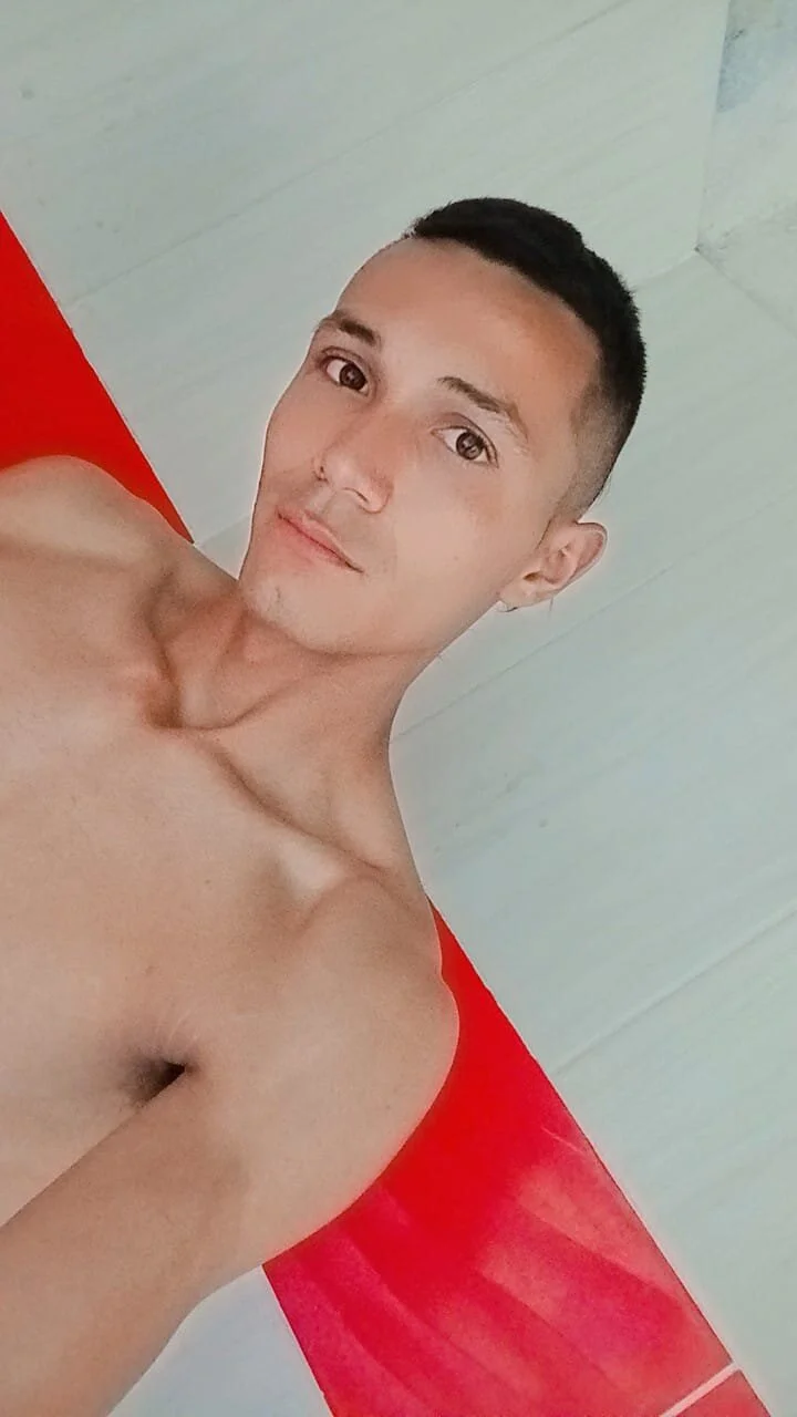 XXX Porn Photo of Nude axloz 12