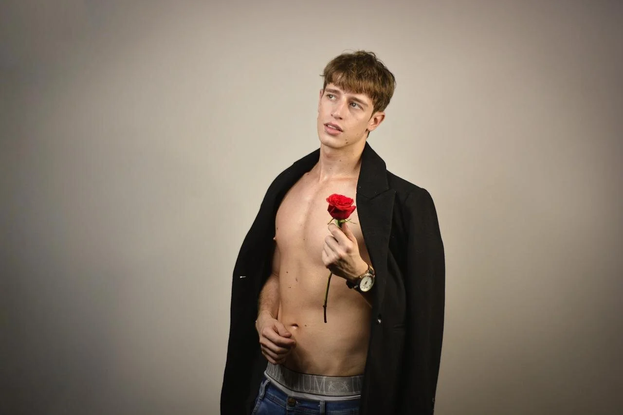 XXX Porn Photo of Nude Ostin_Saints 4