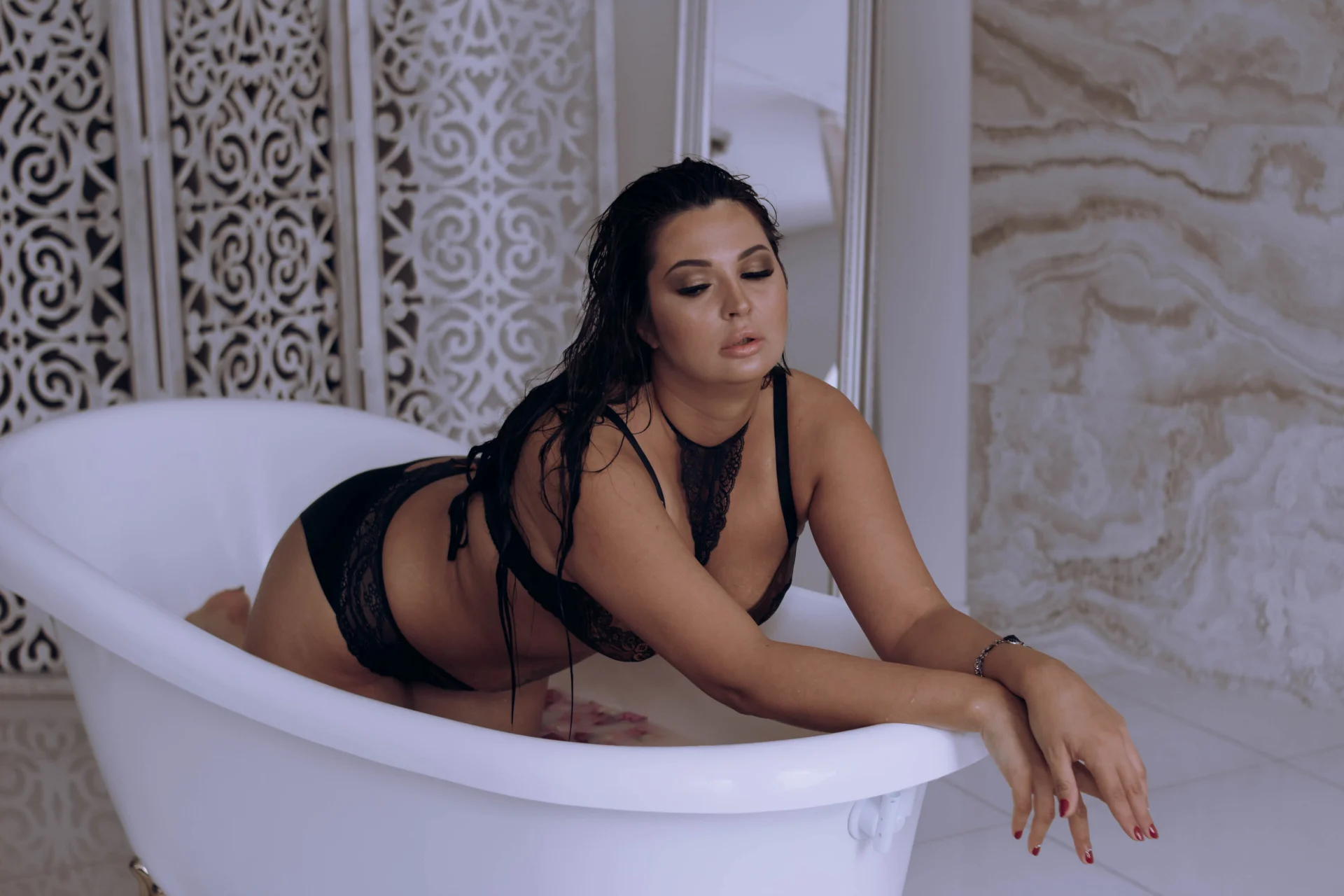 XXX Porn Photo of Nude Alina-Milf 3