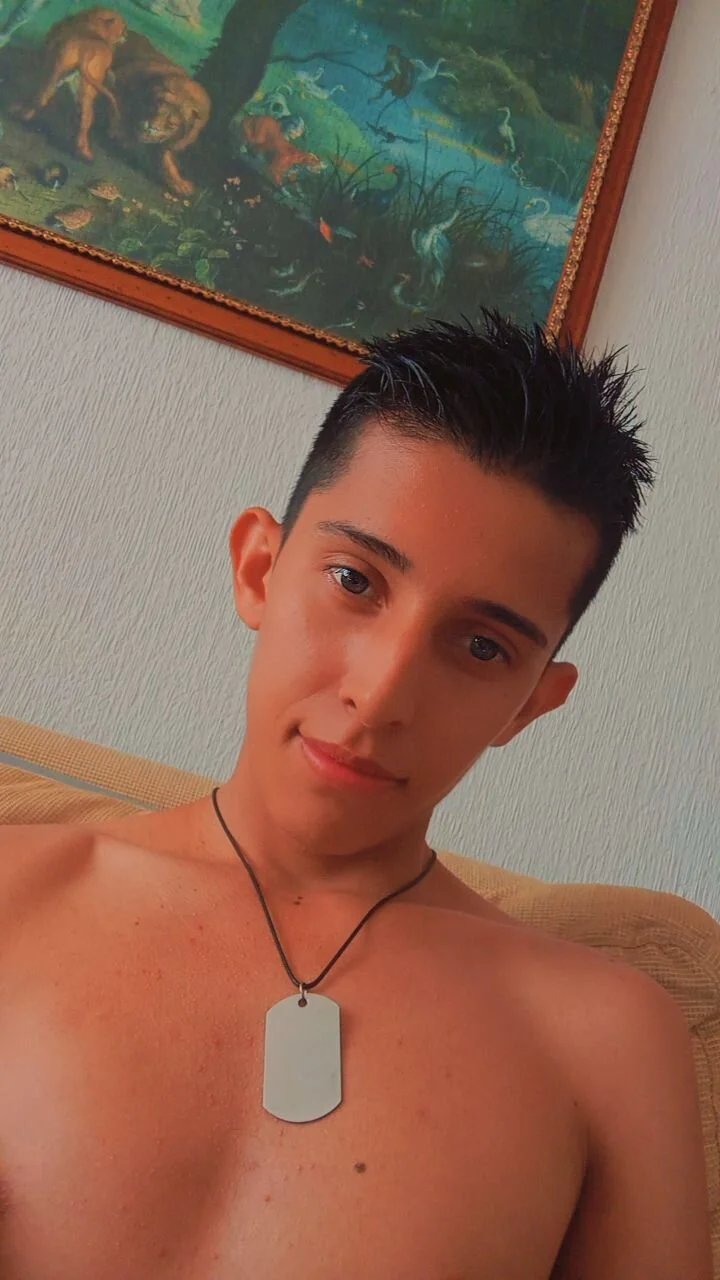 XXX Porn Photo of Nude gomitaboy1 31