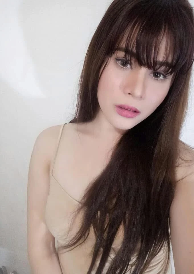 XXX Porn Photo of Nude xbedofroses 4