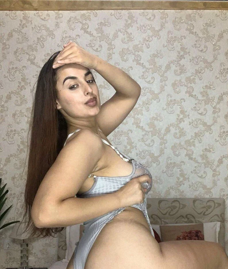 XXX Porn Photo of Nude VallerieJones 181