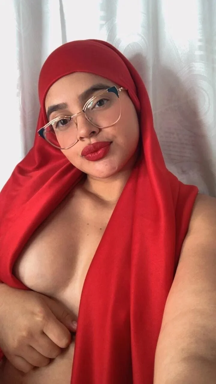 XXX Porn Photo of Nude aisha-sajady 2